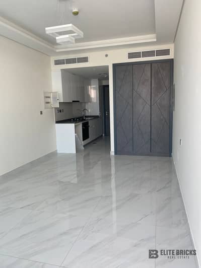 استوديو  للايجار في أرجان، دبي - شقة في سمانا هيلز،أرجان 53000 درهم - 8893217