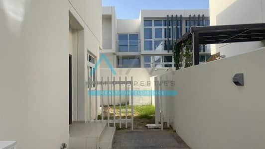 3 Bedroom Villa for Rent in DAMAC Hills 2 (Akoya by DAMAC), Dubai - 1525f27d-fd48-408f-91cc-4e4d8f29e702. jpg