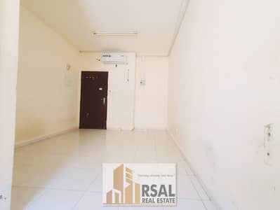 Studio for Rent in Muwailih Commercial, Sharjah - zqeIeLSeQlG7M8le5sQsPzTbo9Ldd2xHp1ITQs0v