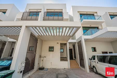 4 Bedroom Villa for Sale in Jumeirah Village Circle (JVC), Dubai - Spacious | Prime Location | Maid Room