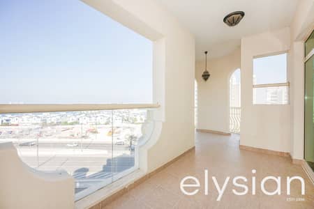 3 Bedroom Flat for Sale in Palm Jumeirah, Dubai - Partial Sea View I Unfurnished I Prime Location
