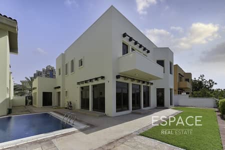 4 Bedroom Villa for Sale in Palm Jumeirah, Dubai - Garden Home Villa For Sale  - Palm Jumeirah