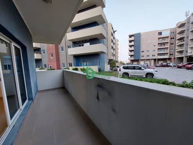 3 Bedroom Flat for Sale in Al Reef, Abu Dhabi - Modern Apartment |  Balcony & Parking | Prime Location