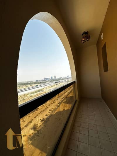 Best Offer-Cash or Mortgage - 2 Bed+Hall+Kitchen+Balcony+Parking for sale only for 865,000 AED
