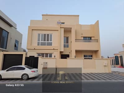 For sale villa in Sharjah / Al Hoshi area     A very special location the second piece of Maliha Street     ( first inhabitant)