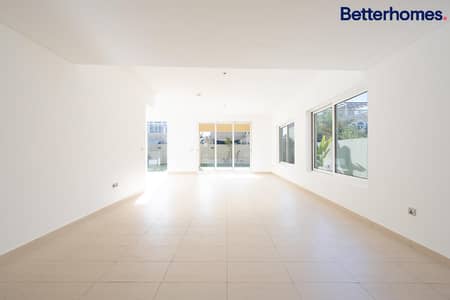 4 Bedroom Villa for Rent in Jumeirah Park, Dubai - Single Row | Vacant | Next to park | 4Bedroom