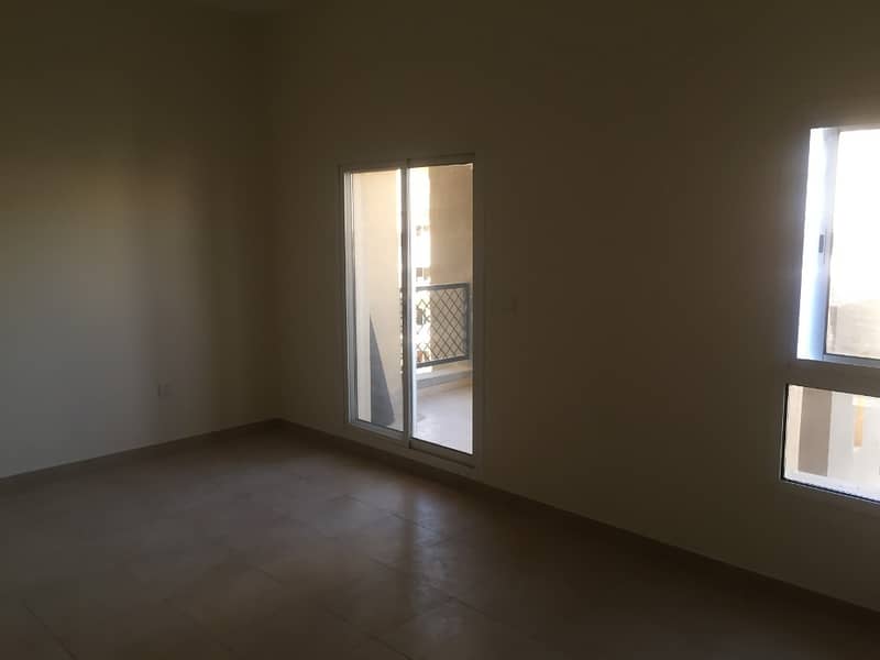 Two bedrooms  laundry for rent in Al Thamam, Remraam