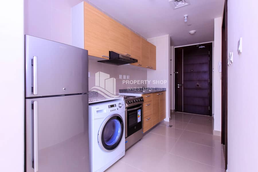 6 studio-apartment-abu-dhabi-al-reem-island-city-of-lights-sigma-tower-2-kitchen. JPG