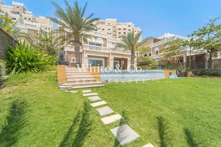 5 Bedroom Villa for Sale in Palm Jumeirah, Dubai - Brand New | Skyline Views | Beach Access