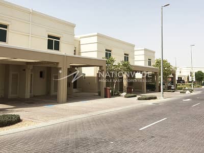 2 Bedroom Townhouse for Sale in Al Ghadeer, Abu Dhabi - Mellow 2Bedroom| Exclusive Amenities | Prime Area