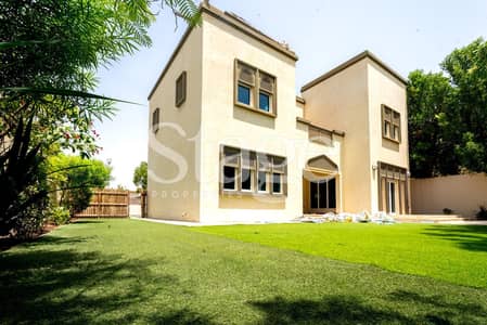 3 Bedroom Villa for Rent in Jumeirah Park, Dubai - Corner Villa | Vacant from July | Under Renovation
