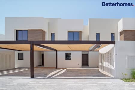 2 Bedroom Townhouse for Sale in Yas Island, Abu Dhabi - Newly Built | High ROI | Prime Location