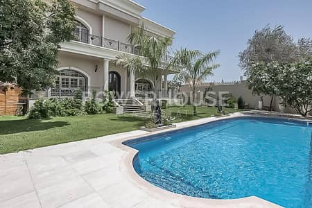 5 Bedroom Villa for Sale in Umm Suqeim, Dubai - Luxury Corner Villa | Private Pool | 5 Bedrooms