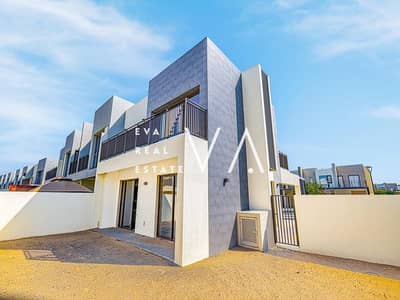 4 Bedroom Townhouse for Sale in Dubai South, Dubai - 4 BHK | Brand New | Corner Unit | L Shape Garden