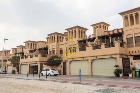 4 Bedroom Villa for Rent in Jumeirah, Dubai - rbJXVudQbf5PphVY4JVbWB1Oj5MwM8IGD0pKxnxM