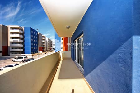 3 Bedroom Apartment for Sale in Al Reef, Abu Dhabi - 3 bedroom-apartment-abu-dhabi-al-reef-downtown-balcony 2. JPG