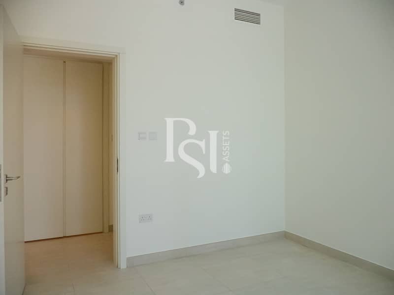 4 the-bridges-shams-abu-dhabi-al-reem-island-bedroom (3). JPG