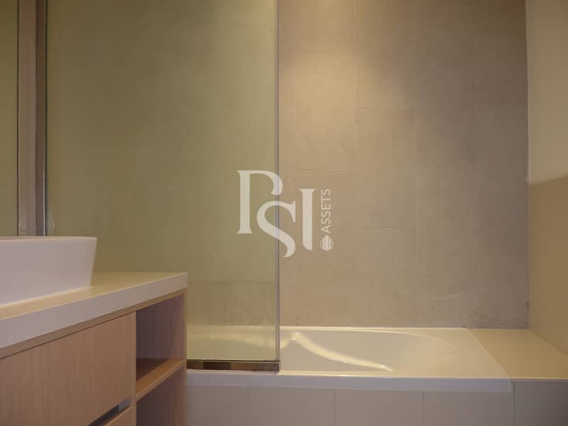 12 the-bridges-shams-abu-dhabi-al-reem-island-bathroom (8). JPG