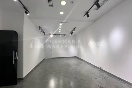 Shop for Rent in Dubai Marina, Dubai - Fully Fitted Retail | Prime Location | DED