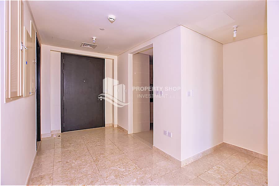 7 1-bedroom-apartment-al-reem-island-marina-square-ocean-terrace-foyer-1. JPG