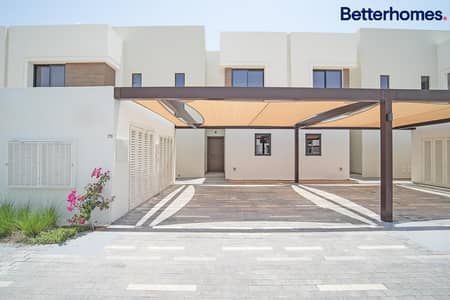 2 Bedroom Townhouse for Rent in Yas Island, Abu Dhabi - Single Row | Lively | Brand New