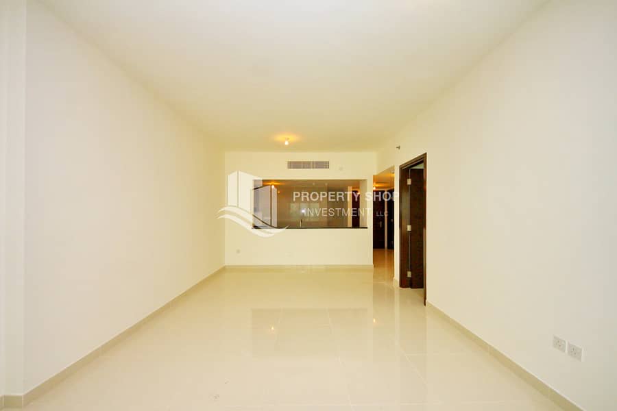 2 1-bedroom-abu-dhabi-apartment-al-reem-island-marina-square-al-maha-tower-dining-area. JPG