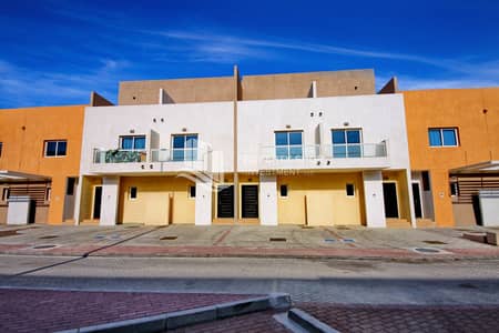 3 Cпальни Апартаменты Продажа в Аль Риф, Абу-Даби - 3-bedroom-abu-dhabi-al-reef-contemporary-village-property-image. JPG