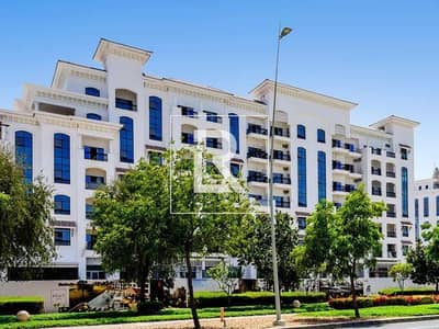 2 Bedroom Apartment for Sale in Yas Island, Abu Dhabi - Partial Golf & Sea Views | Dual Balconies