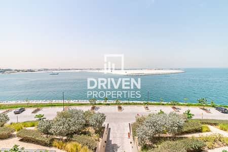 1 Bedroom Apartment for Sale in Jumeirah, Dubai - High Floor | Furnished | Stunning Full Sea View