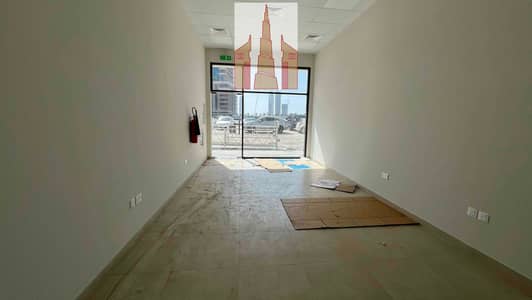 Shop for Rent in Al Khan, Sharjah - k0Dn1VxNoSfHMK0l1Aed9lyClNss0rSH21wMYJGF