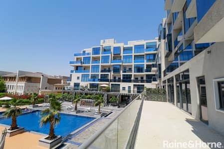 3 Bedroom Flat for Sale in Motor City, Dubai - Vacant |Pool View|3 Beds Store + Maids + Laundry