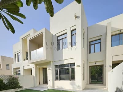 3 Bedroom Townhouse for Rent in Reem, Dubai - 3 Beds plus Study and Maids | Single Row | Type J