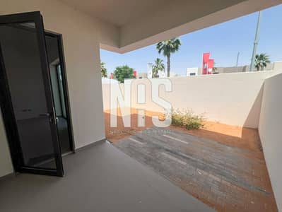 2 Bedroom Townhouse for Rent in Yas Island, Abu Dhabi - ready to move | 2 payments | premiun location