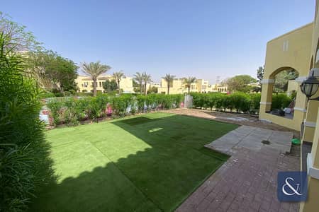 2 Bedroom Villa for Sale in Dubailand, Dubai - 2 Bed | Upgraded | Ground Floor Garden Flat