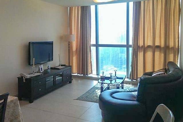 Furnished Unit with Balcony in Global Lake View