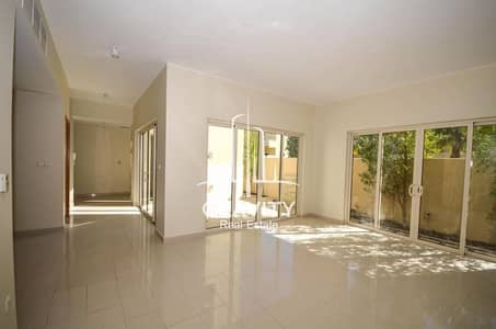 4 Bedroom Townhouse for Sale in Al Raha Gardens, Abu Dhabi - HOTTEST DEAL | Amazing Location | Call Us Now!!