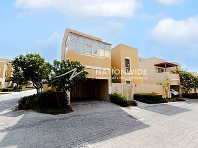 4 Bedroom Townhouse for Sale in Al Raha Gardens, Abu Dhabi - Classy Townhouse|Perfect Community|Large Layout