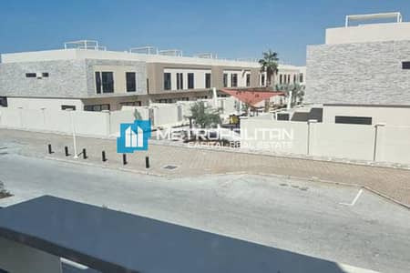 5 Bedroom Villa for Sale in Al Matar, Abu Dhabi - End Unit|Double Row | Flawless Villa | Rent Refund