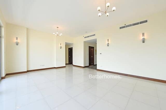 Spacious 2 bed for sale in Two Towers
