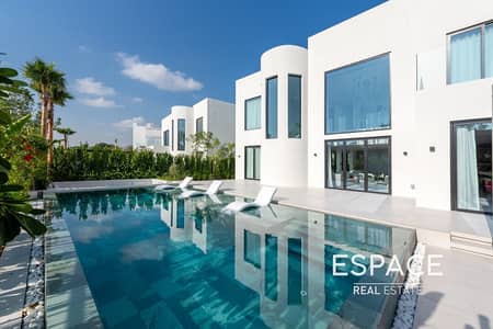 4 Bedroom Villa for Sale in Jumeirah Islands, Dubai - Fully Renovated Miami Style | Lake Views