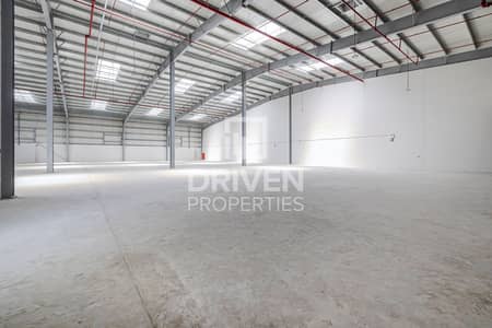 Warehouse for Rent in Jebel Ali, Dubai - Spacious | Tax Free Warehouse Facility | 100KW