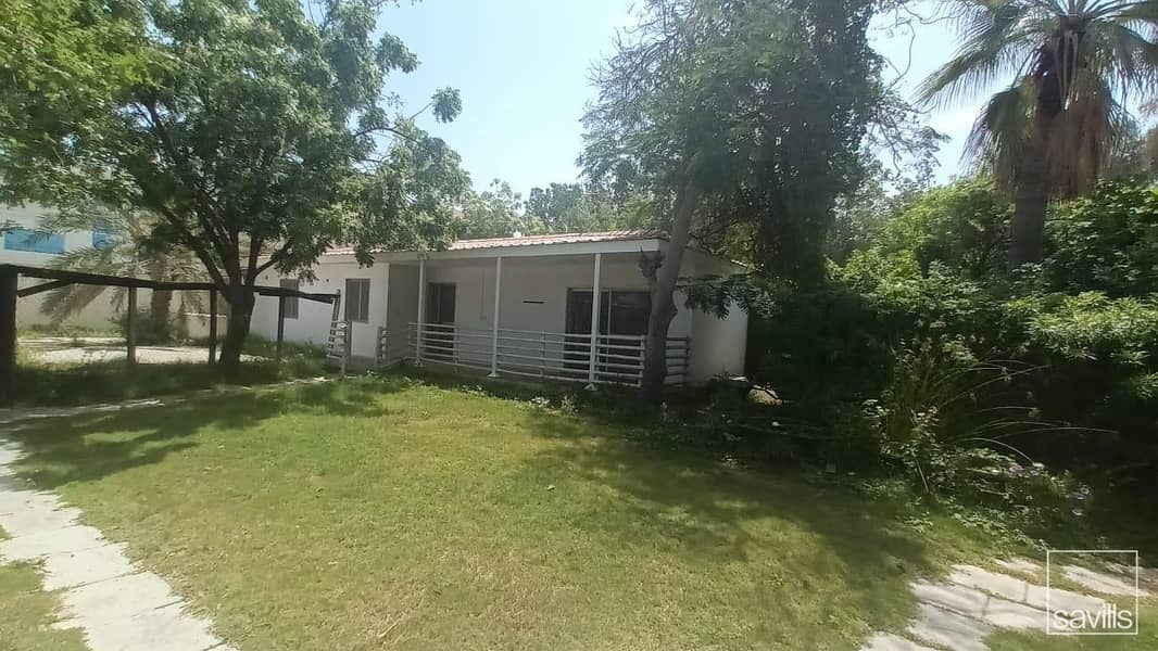 Spacious 3 Bedroom Villa Al Yarmook Halwan