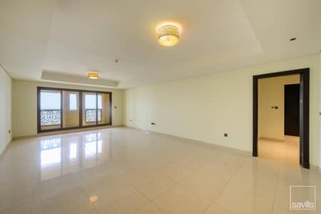 2 Bedroom Flat for Rent in Palm Jumeirah, Dubai - Spacious Apartment | Big Balcony | Sea View