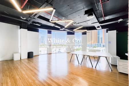 Office for Rent in Dubai Internet City, Dubai - Grade-A Tower | Fitted Unit | Media City