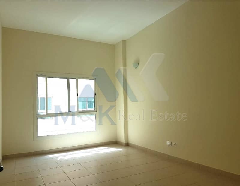 Spacious 1BR Apt Near Ramada Jumeirah Hotel. .