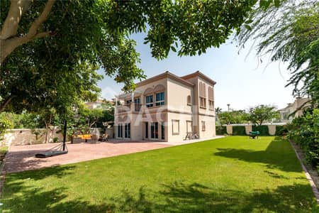 3 Bedroom Villa for Sale in Jumeirah Village Triangle (JVT), Dubai - EXCLUSIVE / Extended and Upgraded / On Park