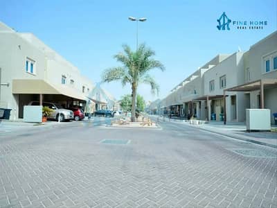 4 Bedroom Villa for Sale in Al Reef, Abu Dhabi - Well Maintained 4BHK Villa | Double Row - End Unit