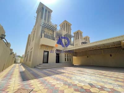 For sale, a residential villa in an investment location in Rawda 3. The villa is new, the owner lives in it and has never been rented.