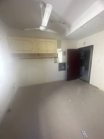 Studio for Sale in Muwailih Commercial, Sharjah - Studio available for family in Firestation road
