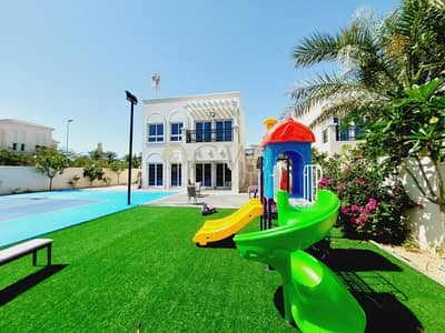 2 Bedroom Villa for Sale in Jumeirah Village Circle (JVC), Dubai - Biggest Plot | Vacant On Transfer | Corner | On The Park |